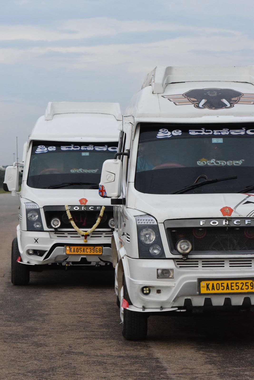 Tempo Traveller (12 Seater)